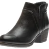 Anisa V-Cut Black Bootie