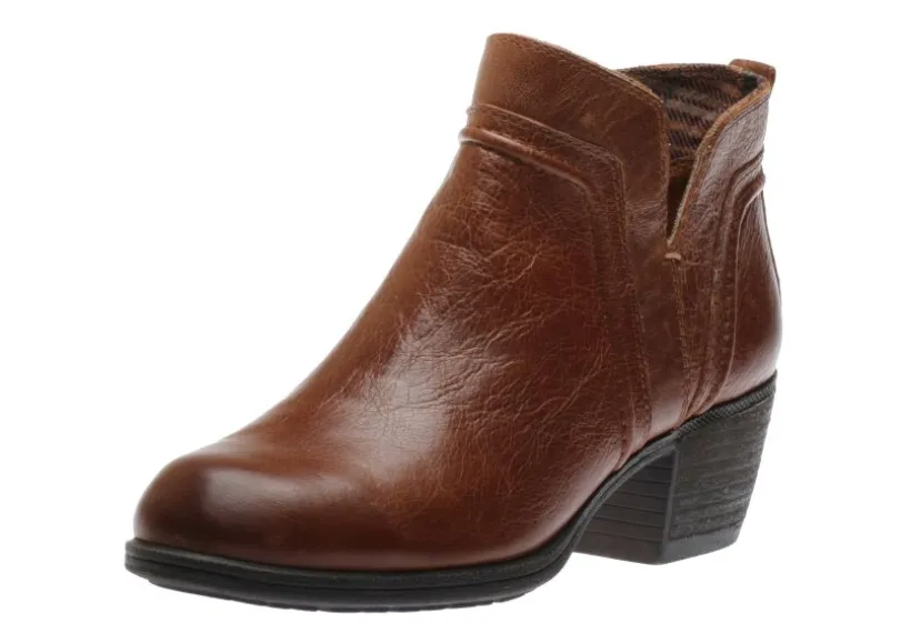 anisa_vcut_yellow_amber_b_5.webp Anisa V-Cut Yellow Amber Bootie