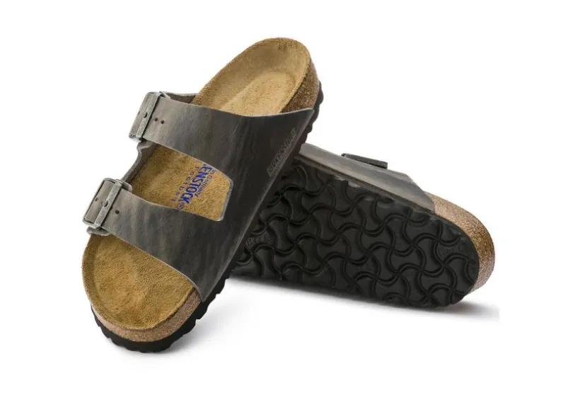 arizona_soft_footbed_iron_3.webp Arizona Soft Footbed Iron Grey Oiled Leather Slide Sandal