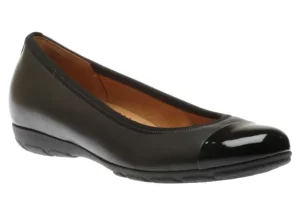 54.161.57 Black Ballet Flat