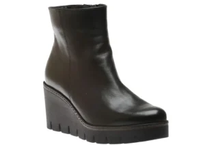 54.780.27 Black Leather Wedge Ankle Boot