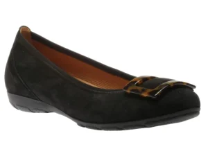 54.164.37 Black Tortoise Buckle Ballet Flat