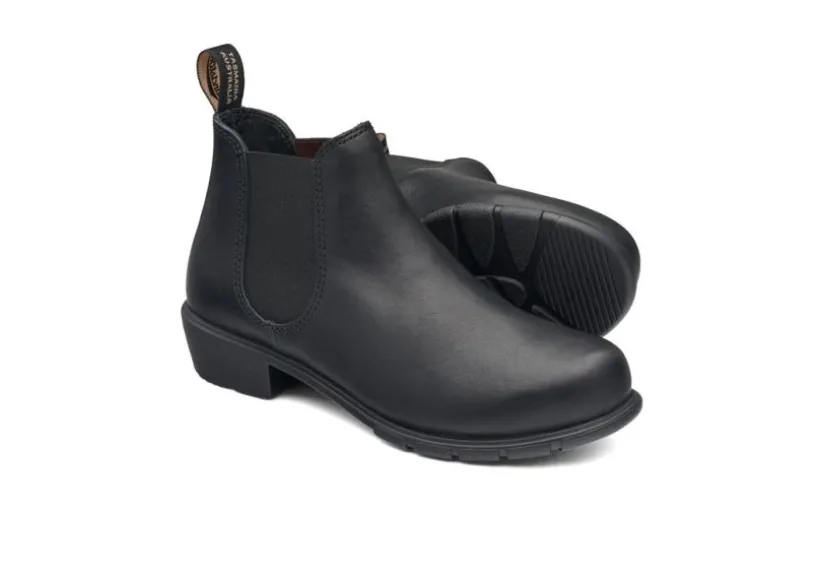 blundstone___womens_serie_2-4.webp Blundstone 2068 - Women's Series Low Heel Black Leather Boot