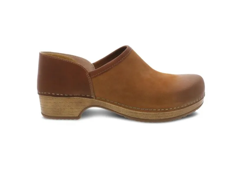 brenna_tan_burnished_1.webp Brenna Tan Burnished