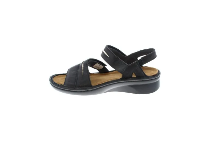 cadence_black_1.webp Cadence Black