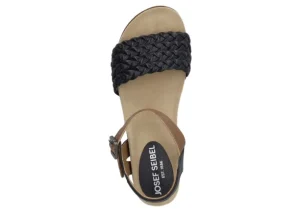 Clea 16 Black