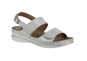 Esther 01 White