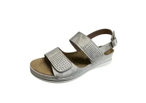 Esther 01 White