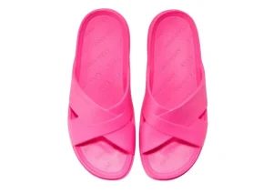 Findra Neon Fuchsia Pink Pool Slide Sandal