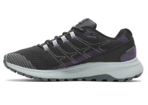 Fly Strike Black
