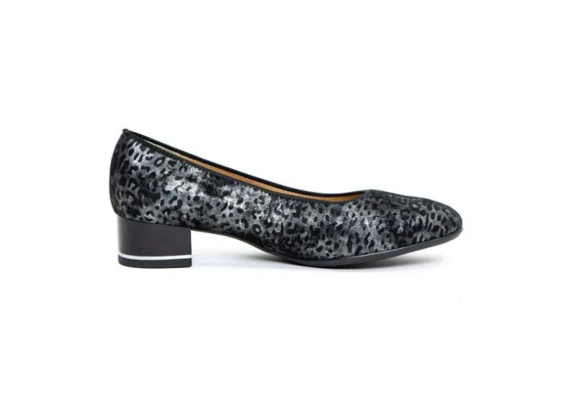 gabrielle_black__silver_a_1.webp Gabrielle Black & Silver Animal Print Pump