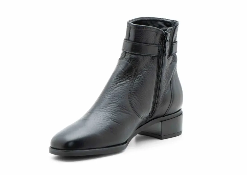grafton_black_6.webp Grafton Black