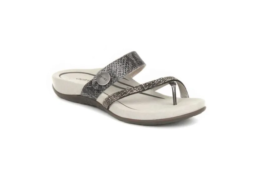 izzy_pewter_sparkle_0.webp Izzy Pewter Sparkle
