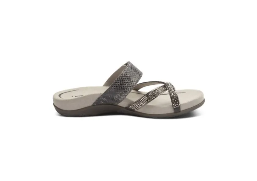 izzy_pewter_sparkle_1.webp Izzy Pewter Sparkle
