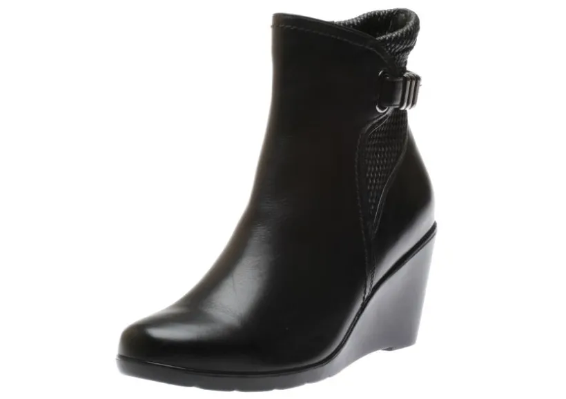 lanni_black_0.webp Lanni Black