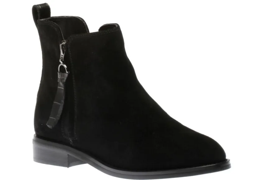 loulou_black_suede_0.webp Loulou Black Suede