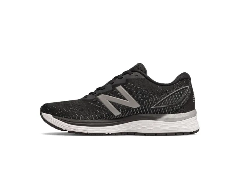 mbk_black_running_shoe_1.webp M880BK9 Black Running Shoe