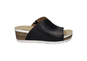 Quinn 01 Black