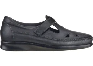 Roamer Black Leather Slip-On Loafer