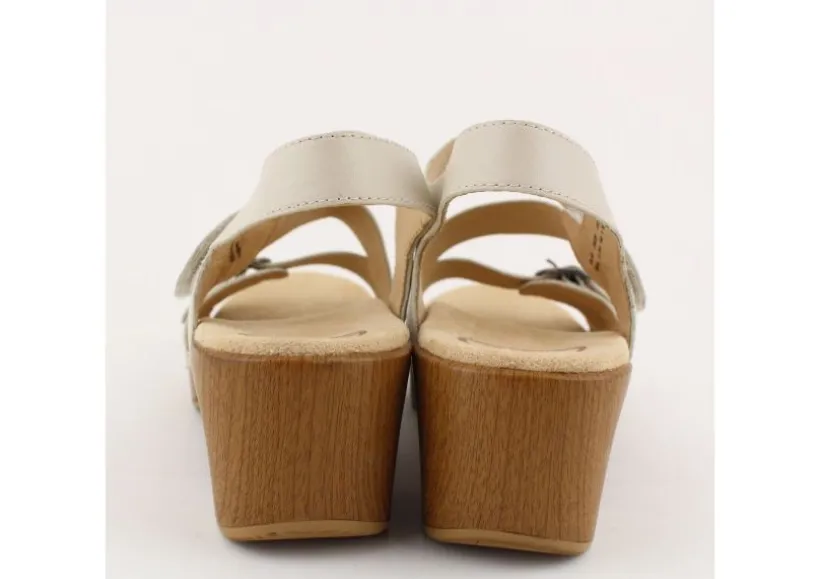 shari_ivory_leather_sanda_3.webp Shari Ivory Leather Sandal