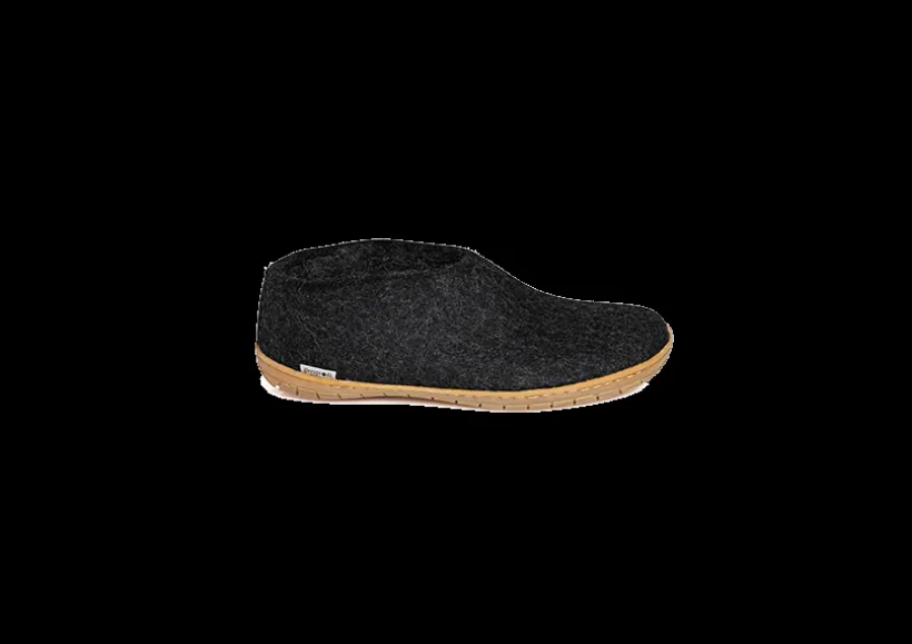 shoe_charcoal_rubber_0.webp Shoe Charcoal Rubber