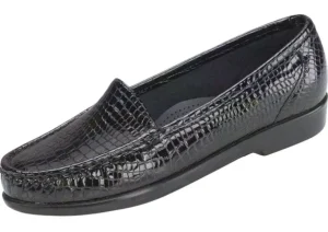 Simplify Black Croc Slip On Loafer