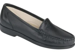 Simplify Black Leather Slip On Loafer