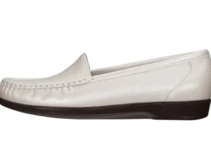 Simplify Pearl Bone Slip On Loafer