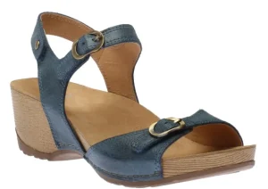 Tricia Blue