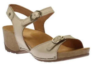 Tricia Linen
