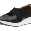 Un Rio Cross Black Leather Slip-On Sneaker