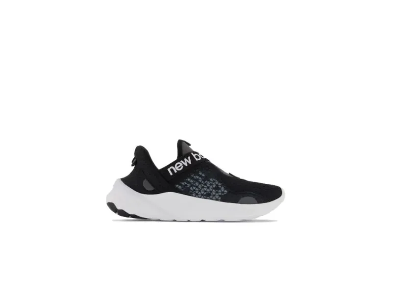wrovxlk_fresh_foam_roav_r_1.webp WROVXLK2 Fresh Foam Roav RMX Black Slip-On Sneaker