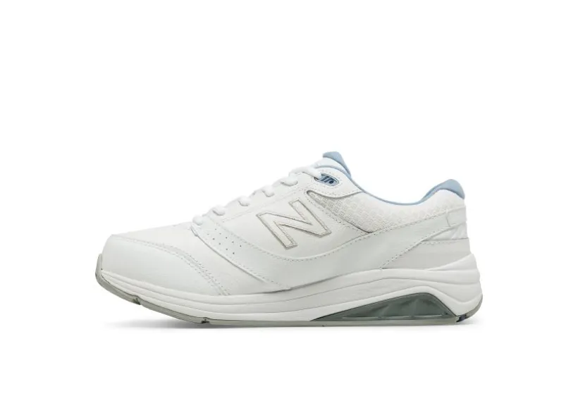 wwwb_white_leather_laceup_1.webp WW928WB3 White Leather Lace-Up Walking Shoe