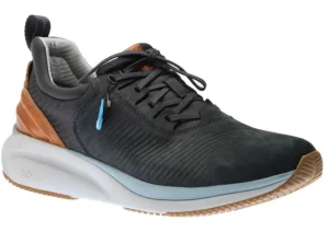 XC4 TR1-Luxe Hybrid Navy Nubuck Lace-Up Sneaker