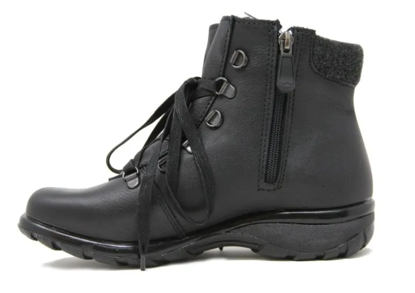 yukon_black_leather_laceu_1.webp Yukon Black Leather Lace-Up Winter Ankle Boot